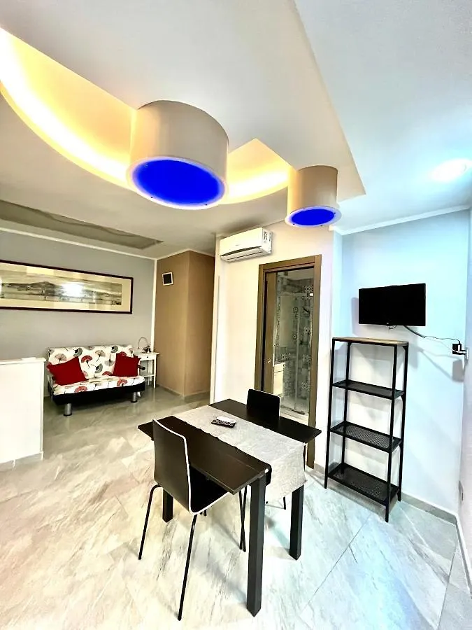 La Casa Di Sassa Daire Napoli 0*,